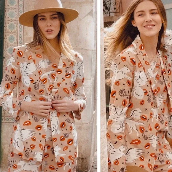 LAS SURENAS Wolf Kisses Lip Amore Print Single Button Linen Loose Fit Blazer - Picture 5 of 16